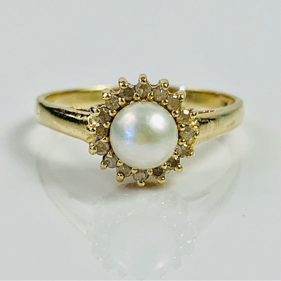 14K Jewelry - 14K Yellow Gold Pearl & Diamond Cocktail Ring Size 7